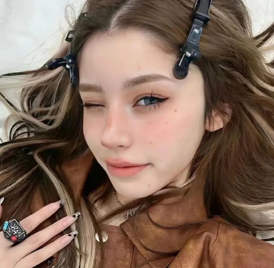 女皇 封面